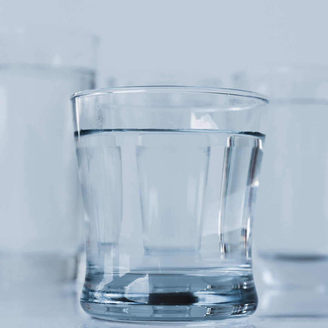 Acqua distillata e acqua demineralizzata: caratteristiche e differenze –  Progetto Acque